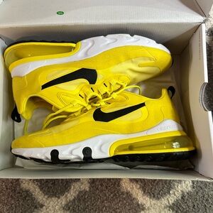 Womens nike air max react 270